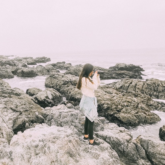 πLIKE TO BOOKMARK MY CLOSET π - Picture 4 of 6